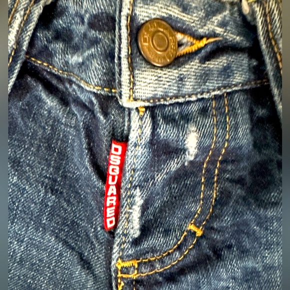 4 a very SWEET PF 2006 DSquared2 DISTRESSED “ LOW RISE” Straight Leg Jeans - Picture 8 of 15